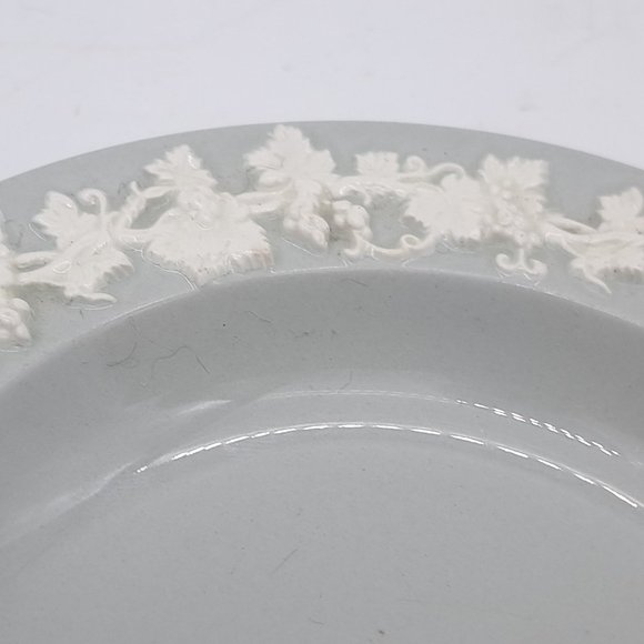 Queensware Blue Ashtray by Wedgwood of Etruria & Barlaston - Picture 8 of 11